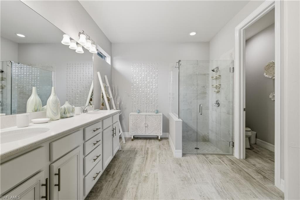 7209 Wilton DR, NAPLES FL 34109-11