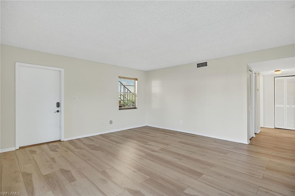 1400 Pompei LN # 53, NAPLES FL 34103-5
