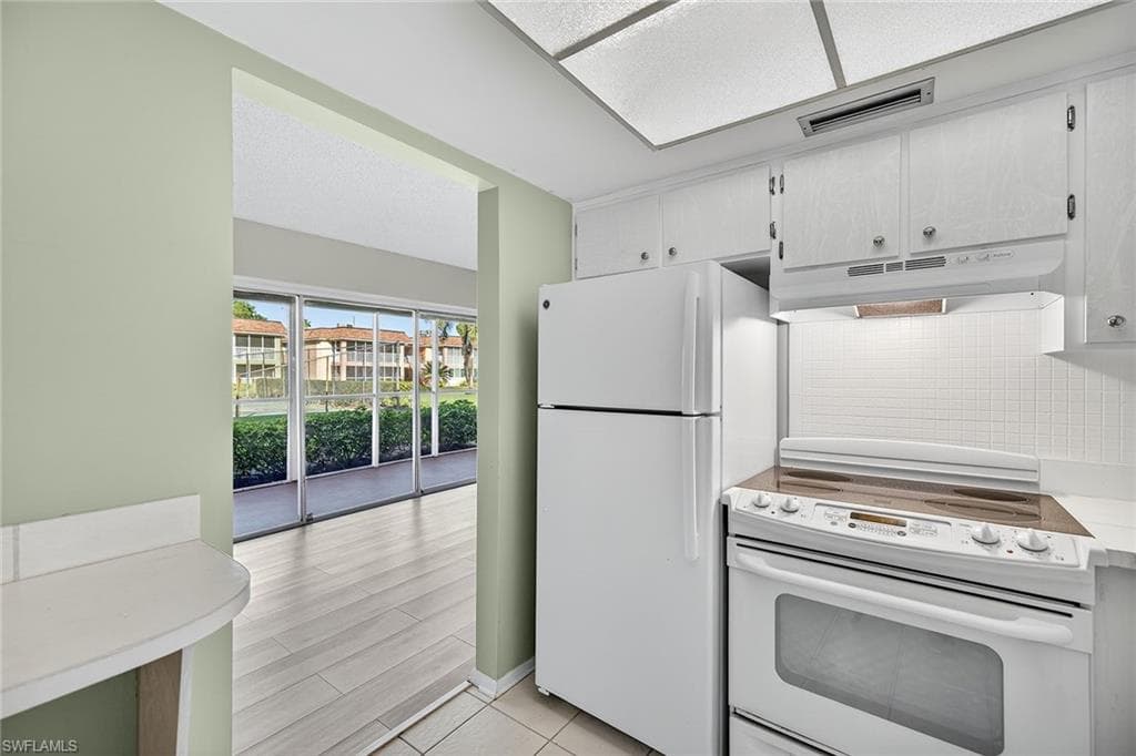 1400 Pompei LN # 53, NAPLES FL 34103-12