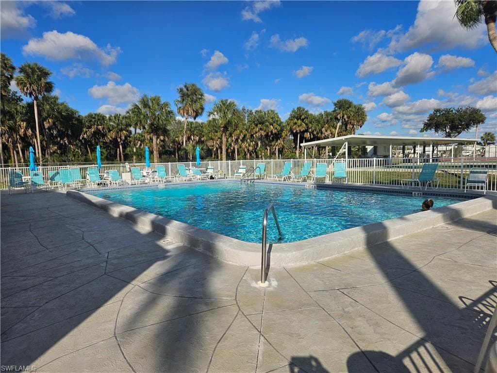 45 Aquamarine AVE # 45Q, NAPLES FL 34114-41