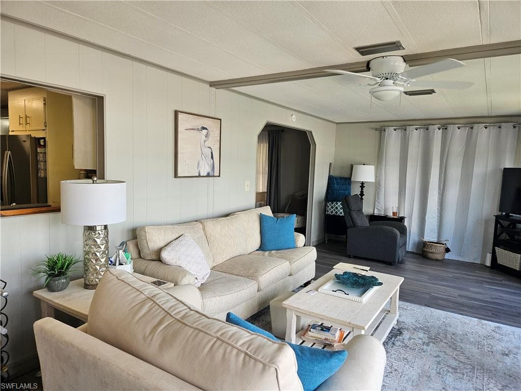 45 Aquamarine AVE # 45Q, NAPLES FL 34114-15
