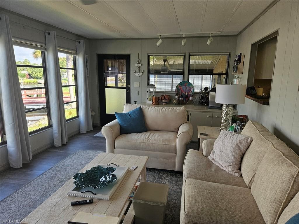 45 Aquamarine AVE # 45Q, NAPLES FL 34114-14