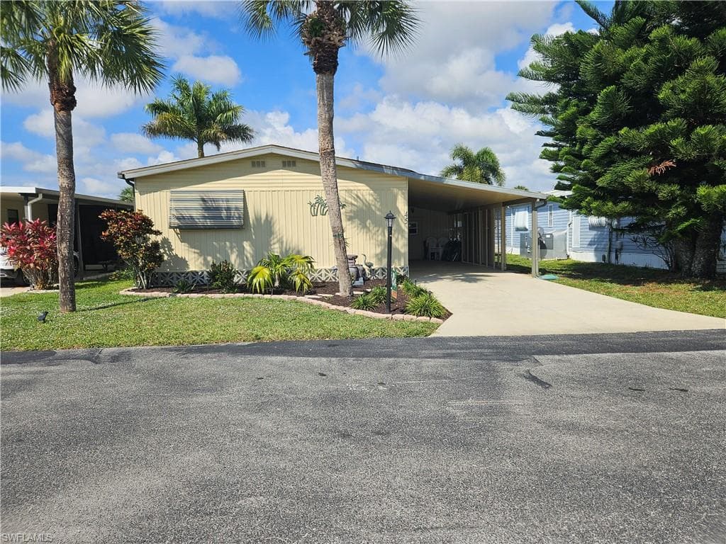 45 Aquamarine AVE # 45Q, NAPLES FL 34114-3