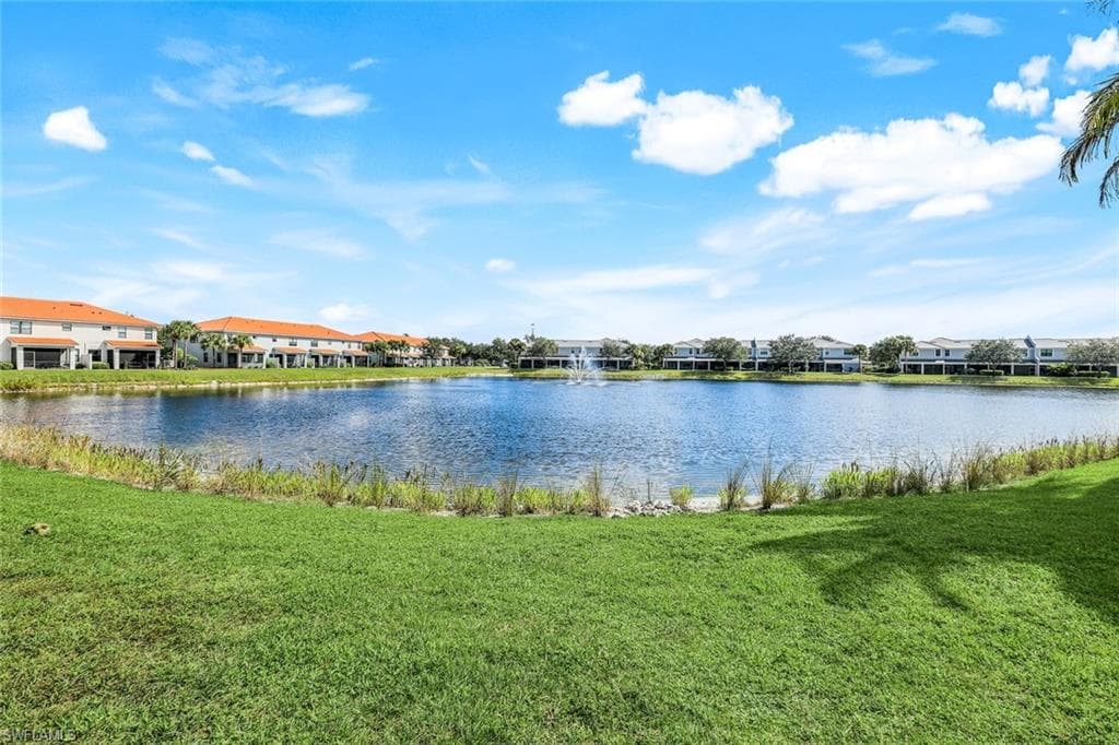 15239 Summit Place CIR # 246, NAPLES FL 34119-36