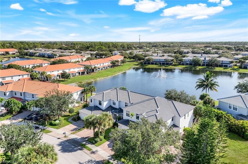 15239 Summit Place CIR # 246, NAPLES FL 34119-39