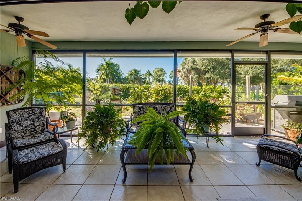 6419 Ben Hogan CIR, NORTH FORT MYERS FL 33917-2