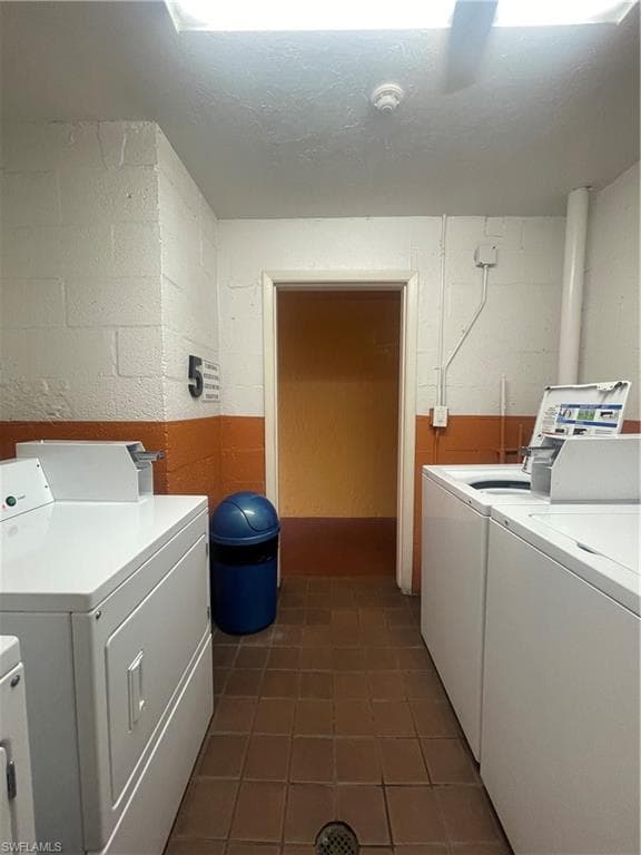 2366 E Mall DR # 521, FORT MYERS FL 33901-25