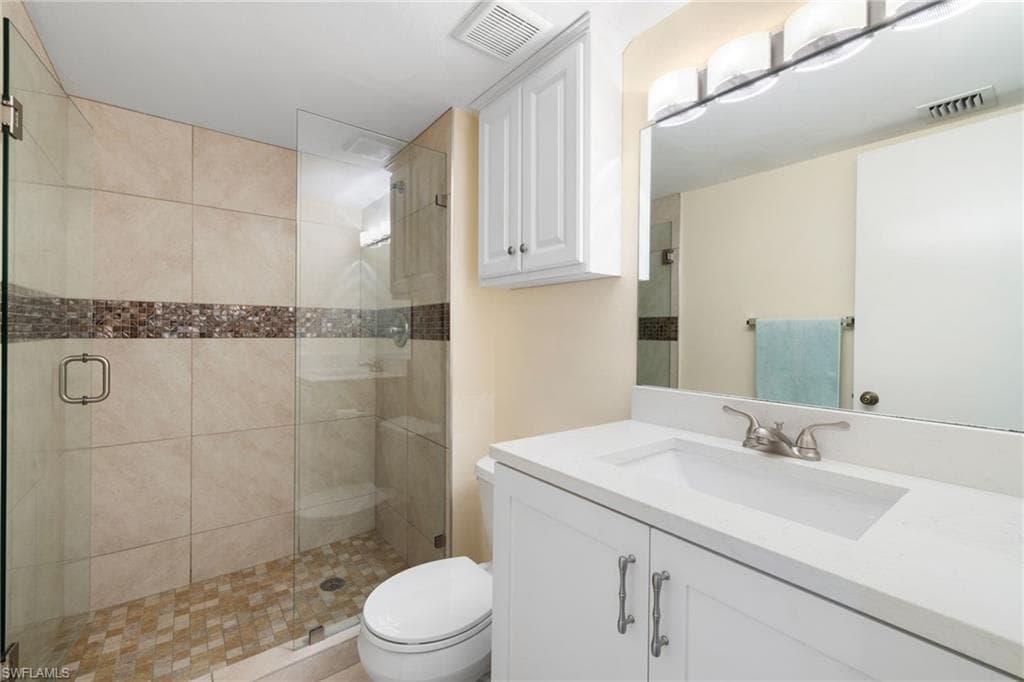 5 High Point CIR W # 307, NAPLES FL 34103-10