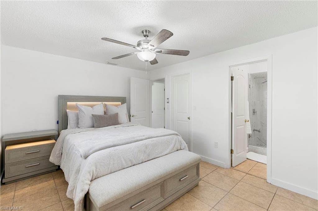 4220 Pearl Harbor DR, NAPLES FL 34112-12