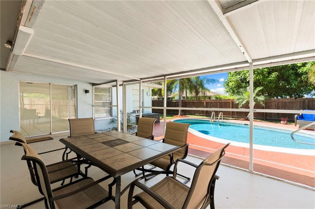 4220 Pearl Harbor DR, NAPLES FL 34112-19