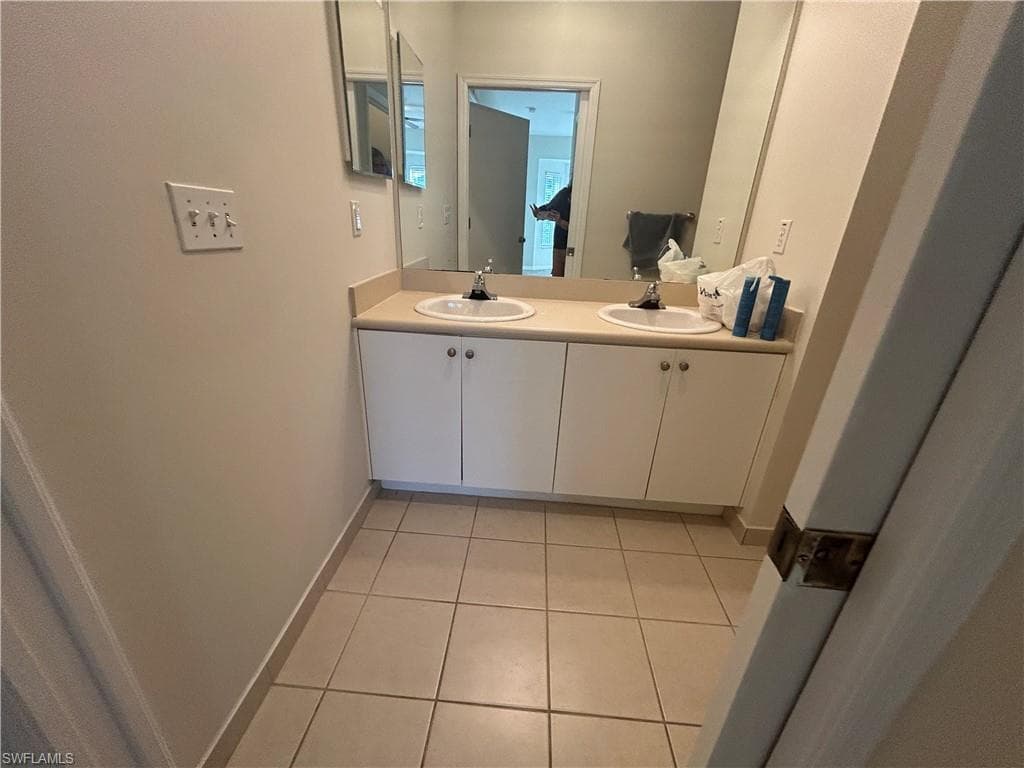 8484 Bernwood Cove LOOP # 1302, FORT MYERS FL 33966-7