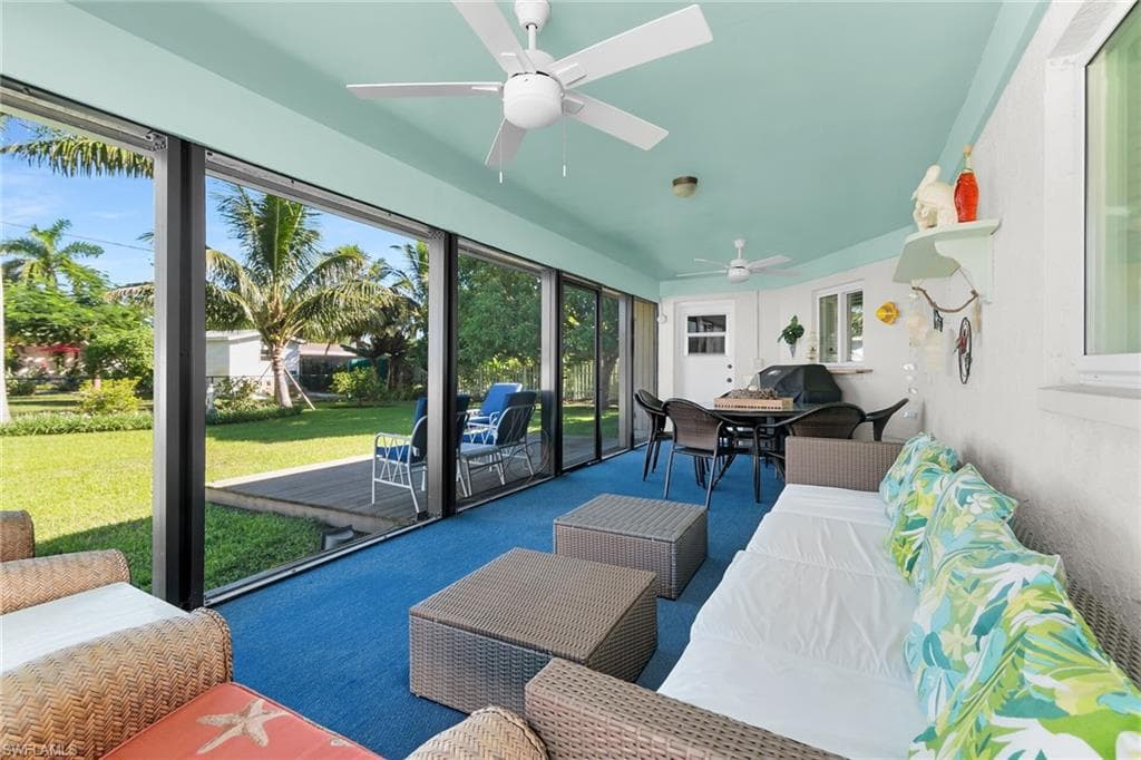 1337 Wisconsin DR, NAPLES FL 34103-25