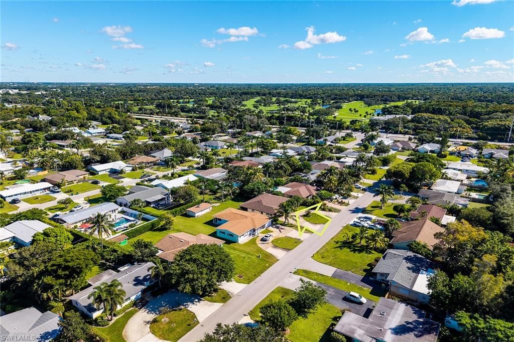1337 Wisconsin DR, NAPLES FL 34103-32