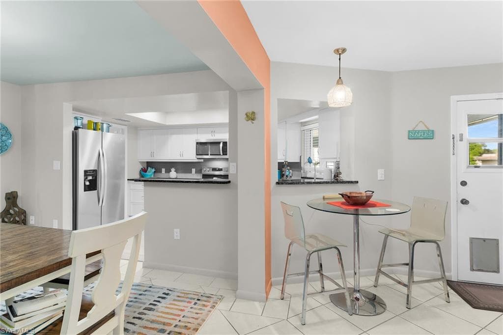 1337 Wisconsin DR, NAPLES FL 34103-13