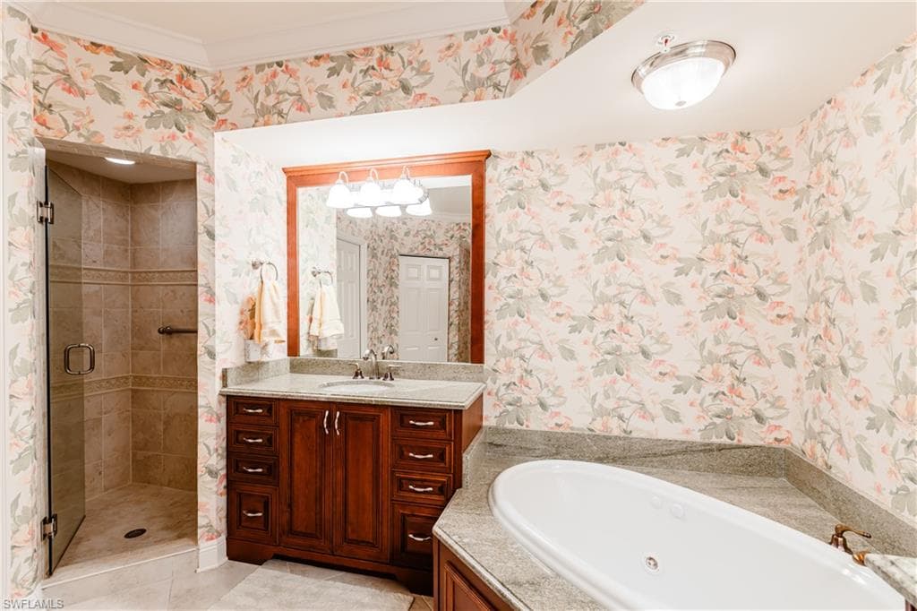 1070 S Collier BLVD # 203, MARCO ISLAND FL 34145-18