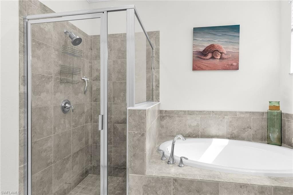 15556 Pascolo LN, FORT MYERS FL 33908-17