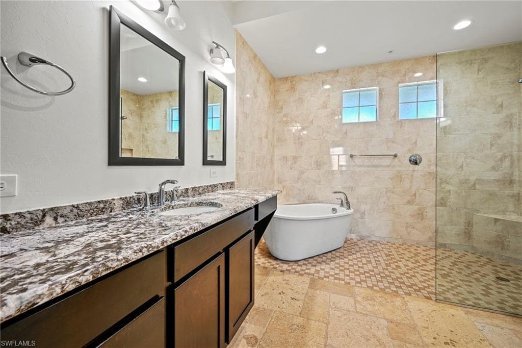 21460 Strada Nuova CIR # B307, ESTERO FL 33928-18