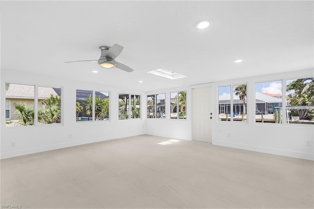 331 Washington CT, FORT MYERS BEACH FL 33931-16