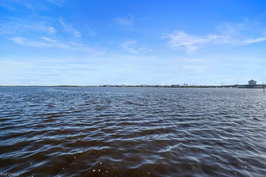 2504 Bayshore DR-26
