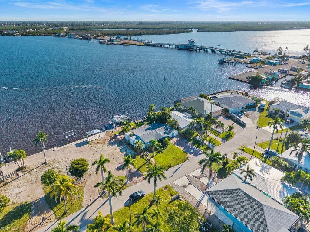 2504 Bayshore DR-31