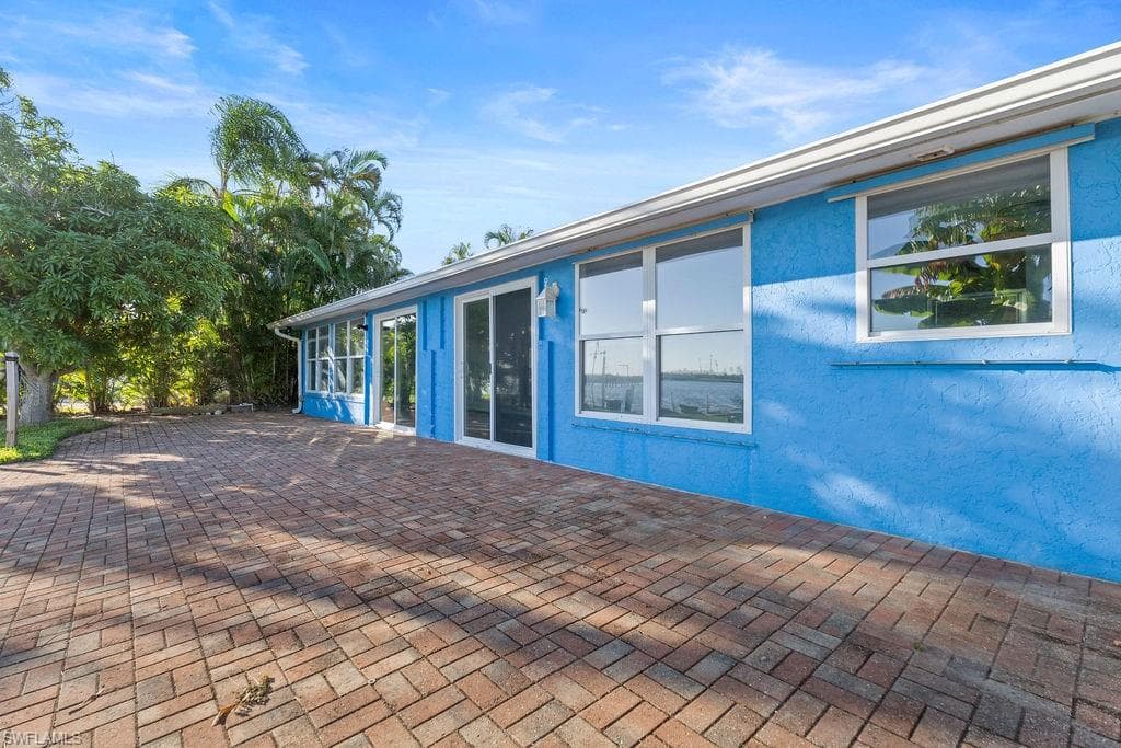 2504 Bayshore DR-28