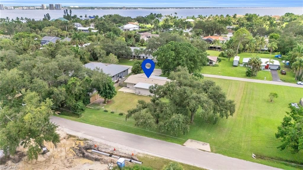 55 Aqua LN, NORTH FORT MYERS FL 33903-1