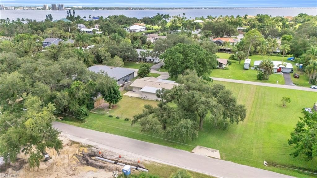 55 Aqua LN, NORTH FORT MYERS FL 33903-33