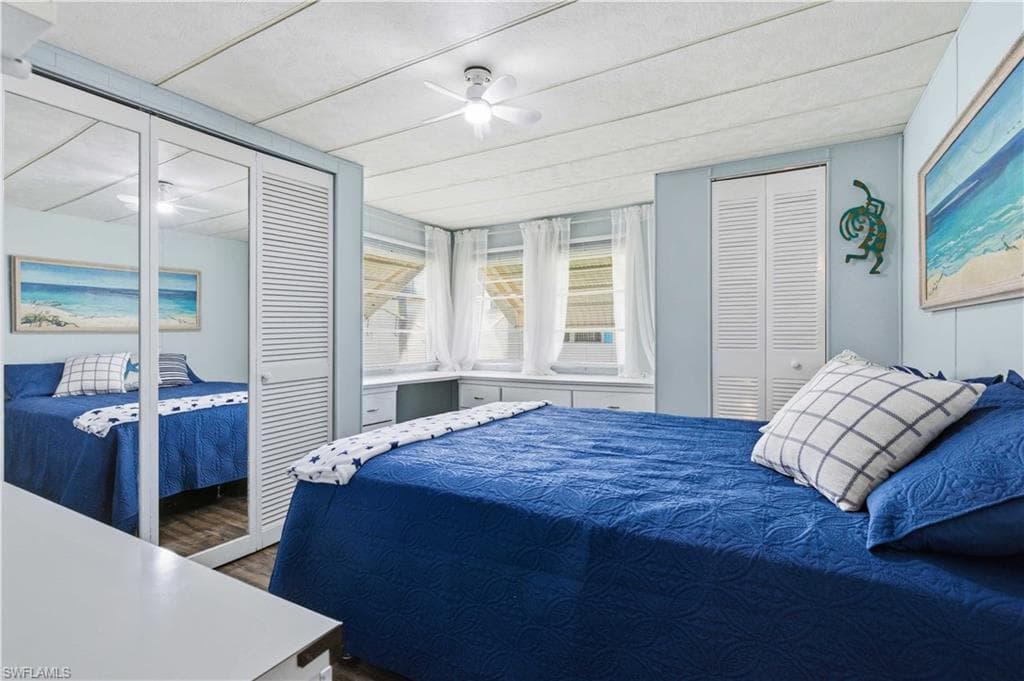 123 Cedar LN # 42, NAPLES FL 34114-15
