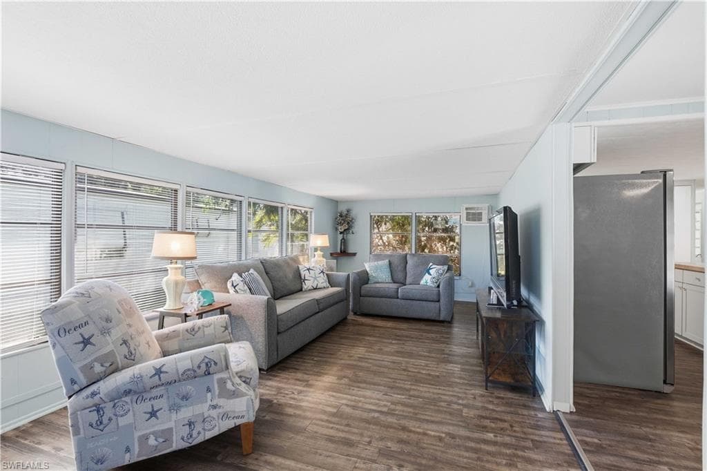 123 Cedar LN # 42, NAPLES FL 34114-21