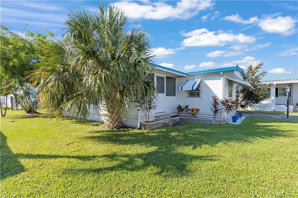 123 Cedar LN # 42, NAPLES FL 34114-28