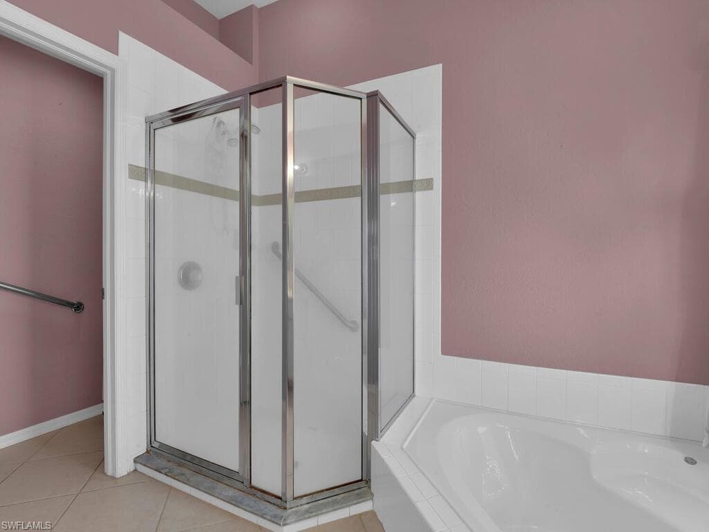 2012 Oxford Ridge CIR, LEHIGH ACRES FL 33973-16