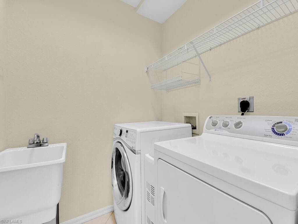 2012 Oxford Ridge CIR, LEHIGH ACRES FL 33973-23