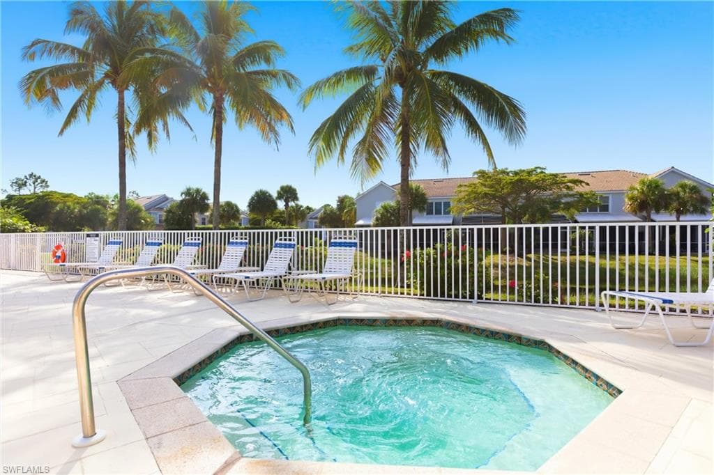 8461 Village Edge CIR # 2, FORT MYERS FL 33919-41