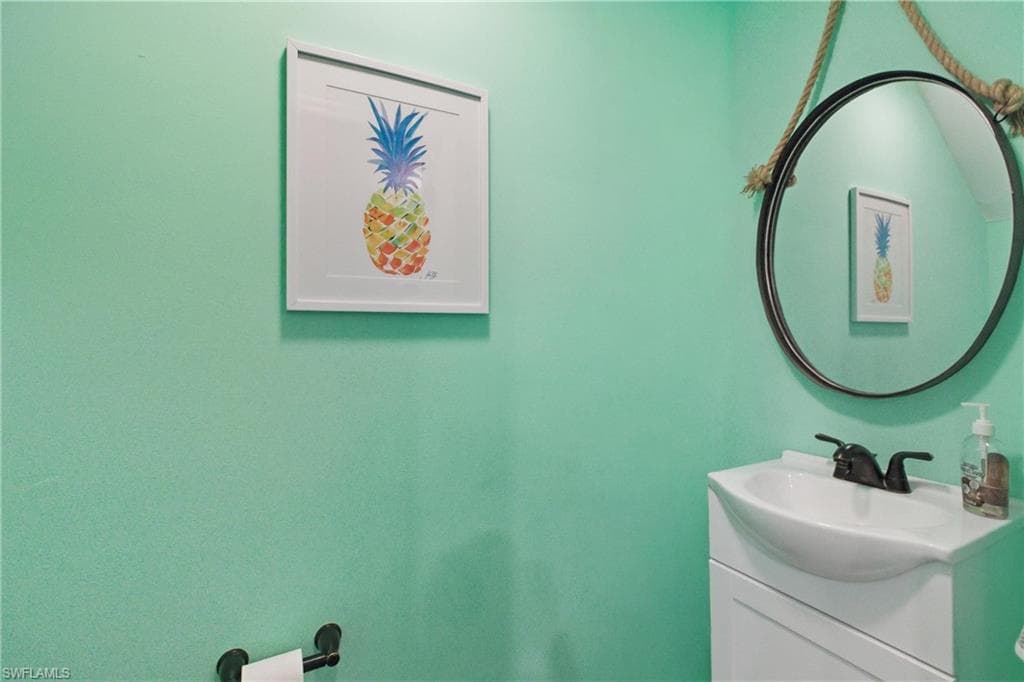 8461 Village Edge CIR # 2, FORT MYERS FL 33919-18