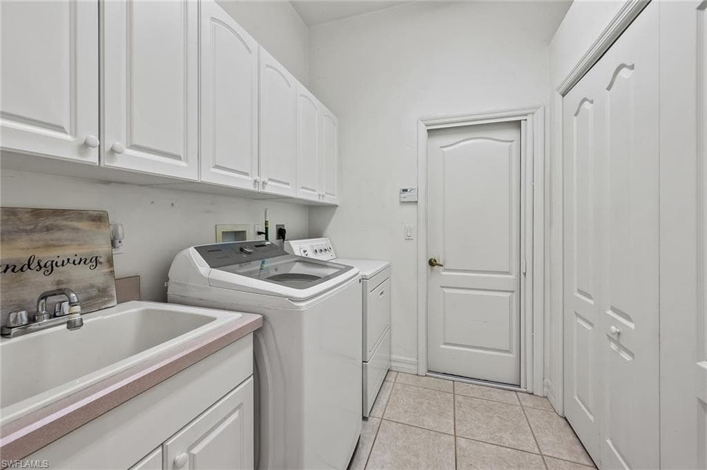 6817 Eagle ST, FORT MYERS FL 33966-15