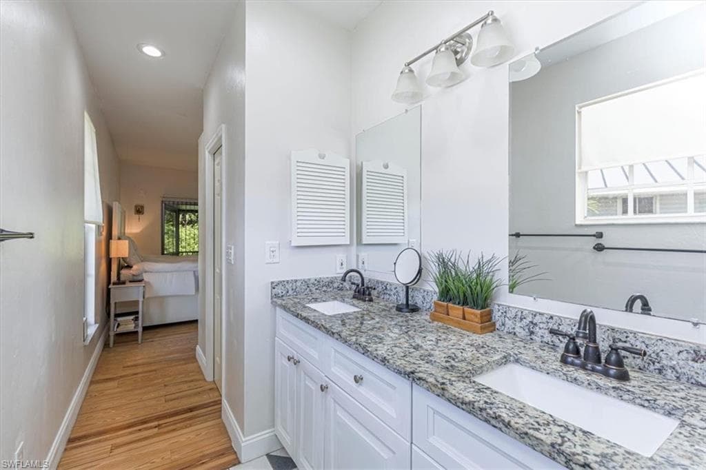 3618 Cottage Club LN, NAPLES FL 34105-8