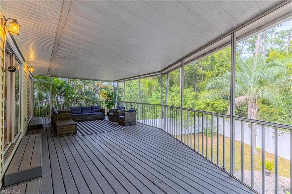 3618 Cottage Club LN, NAPLES FL 34105-20