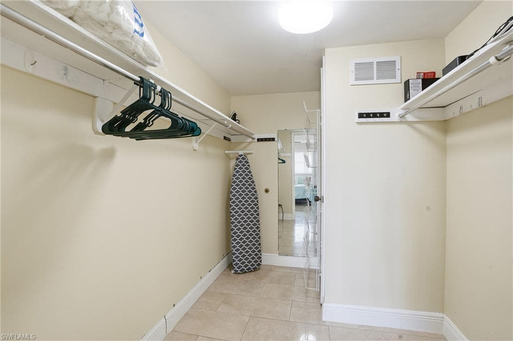 5435 Rattlesnake Hamm RD # 304, NAPLES FL 34113-14