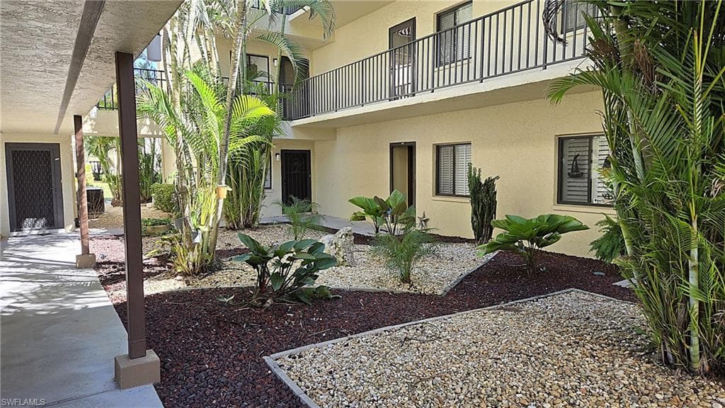 11110 Caravel CIR # 306, FORT MYERS FL 33908-38