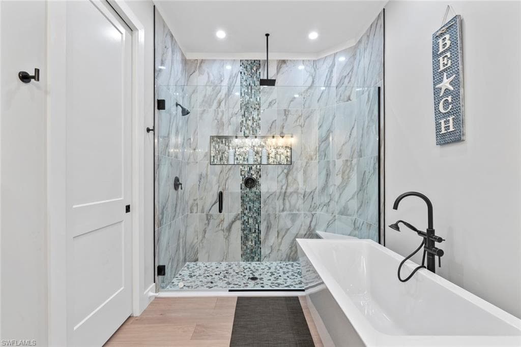 3552 Hibiscus AVE, NAPLES FL 34104-23
