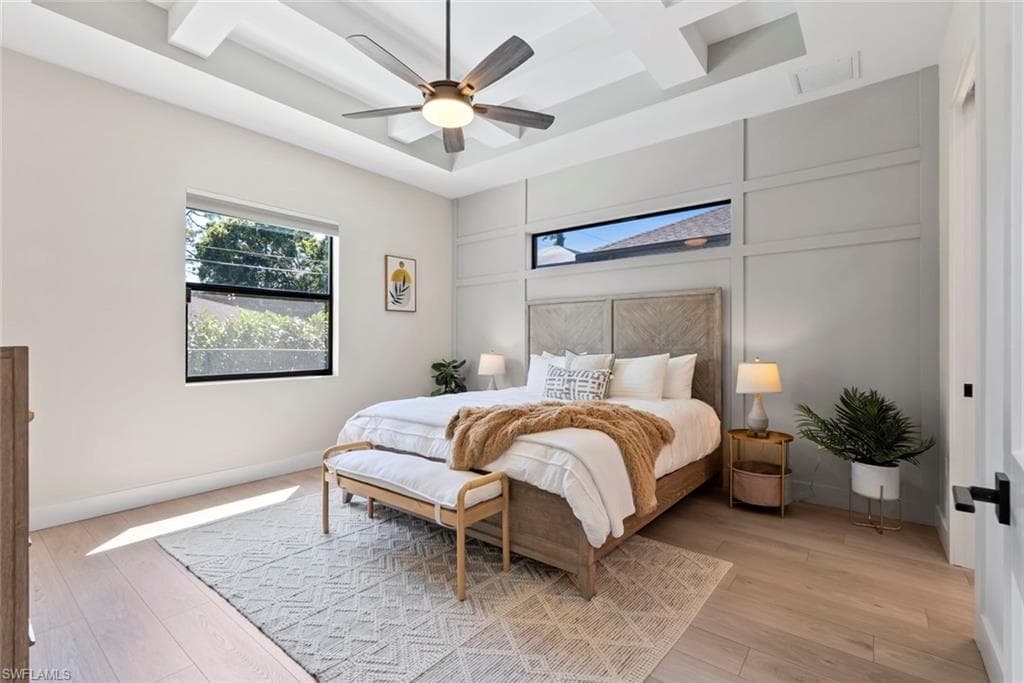 3552 Hibiscus AVE, NAPLES FL 34104-18