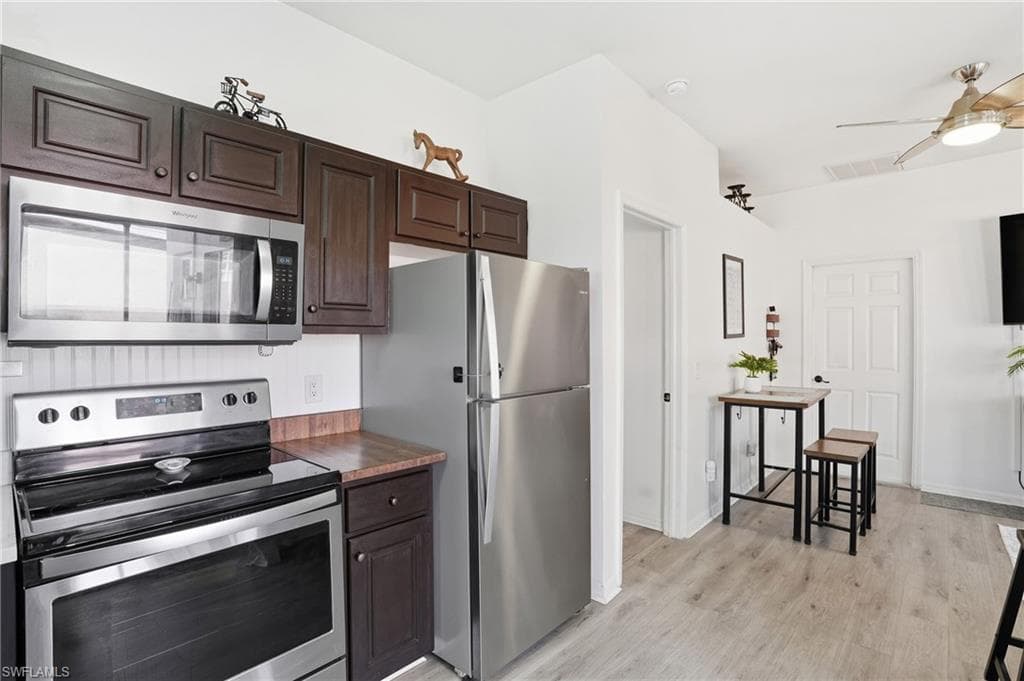 10733 Rio Mar CIR, ESTERO FL 33928-5