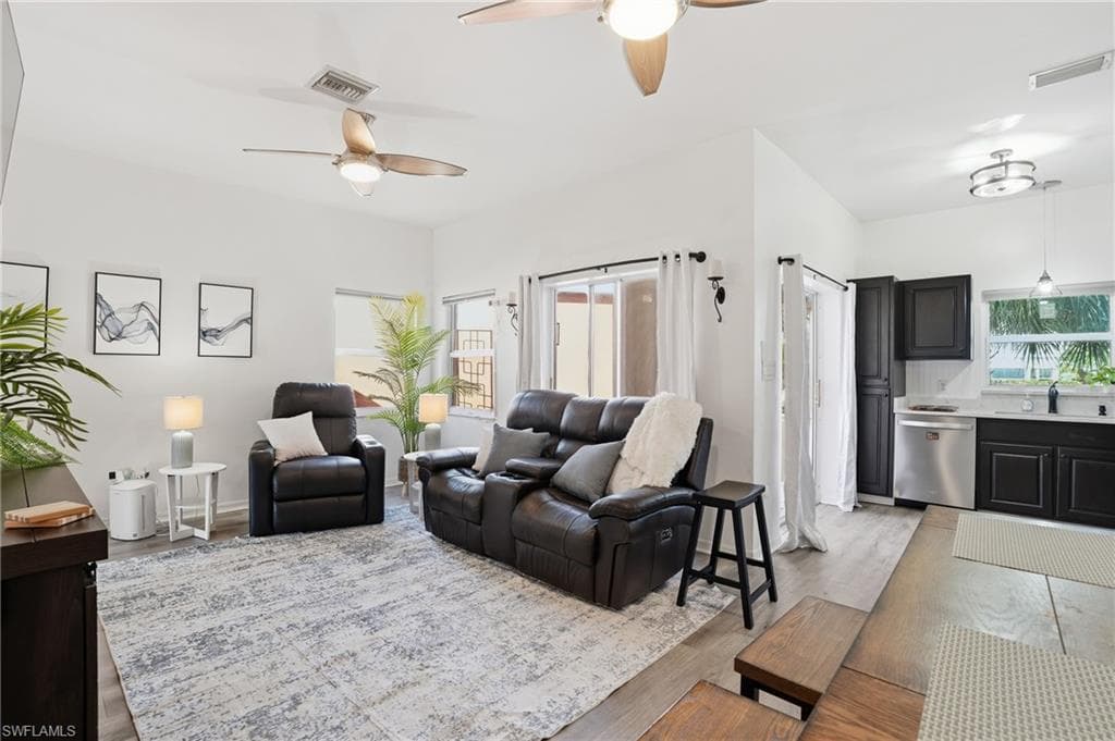 10733 Rio Mar CIR, ESTERO FL 33928-2