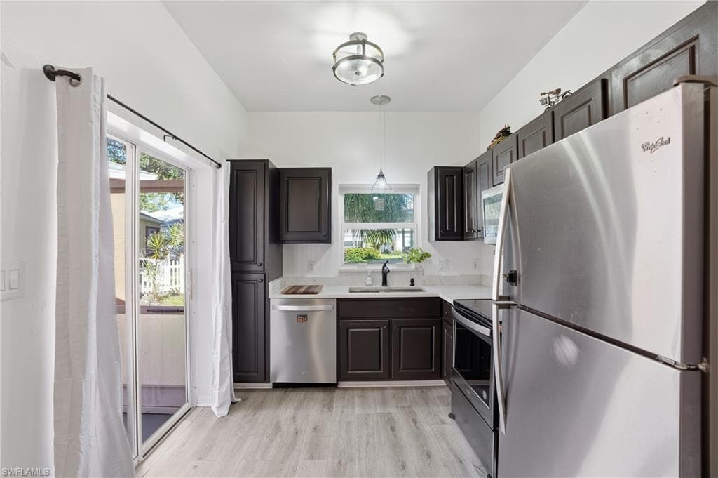 10733 Rio Mar CIR, ESTERO FL 33928-4