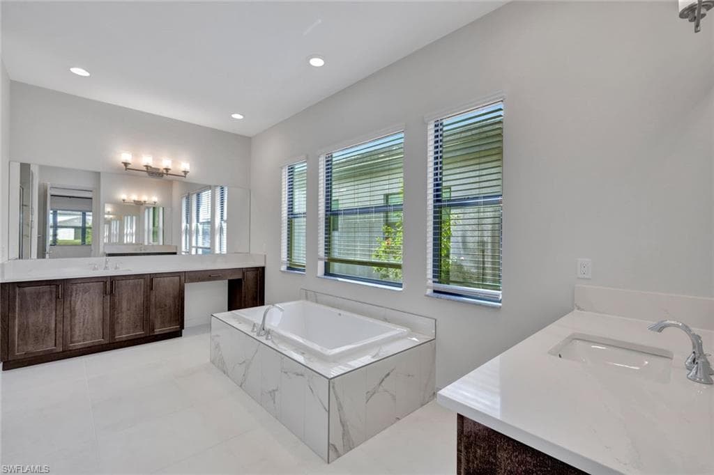 12704 Caballo CT, ESTERO FL 33928-12