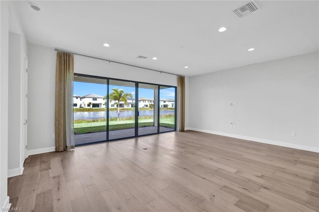 12704 Caballo CT, ESTERO FL 33928-3