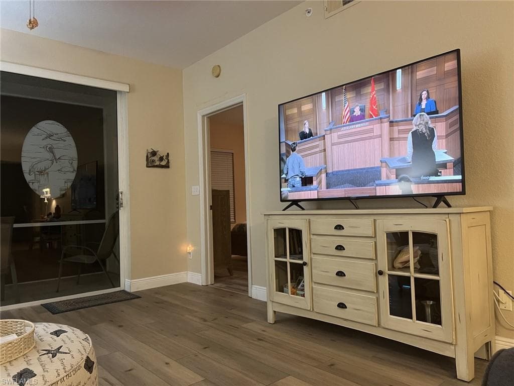 3245 Cypress Glen WAY # 504, NAPLES FL 34109-8