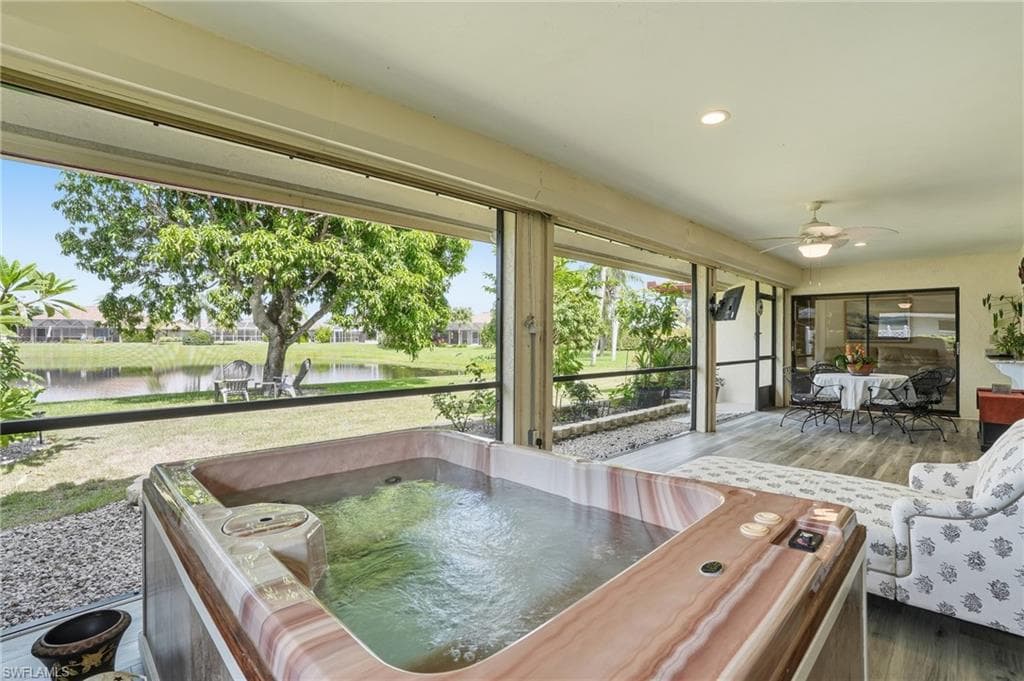 9542 Campbell CIR, NAPLES FL 34109-19