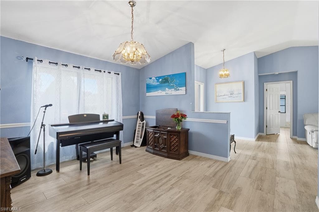 9542 Campbell CIR, NAPLES FL 34109-13
