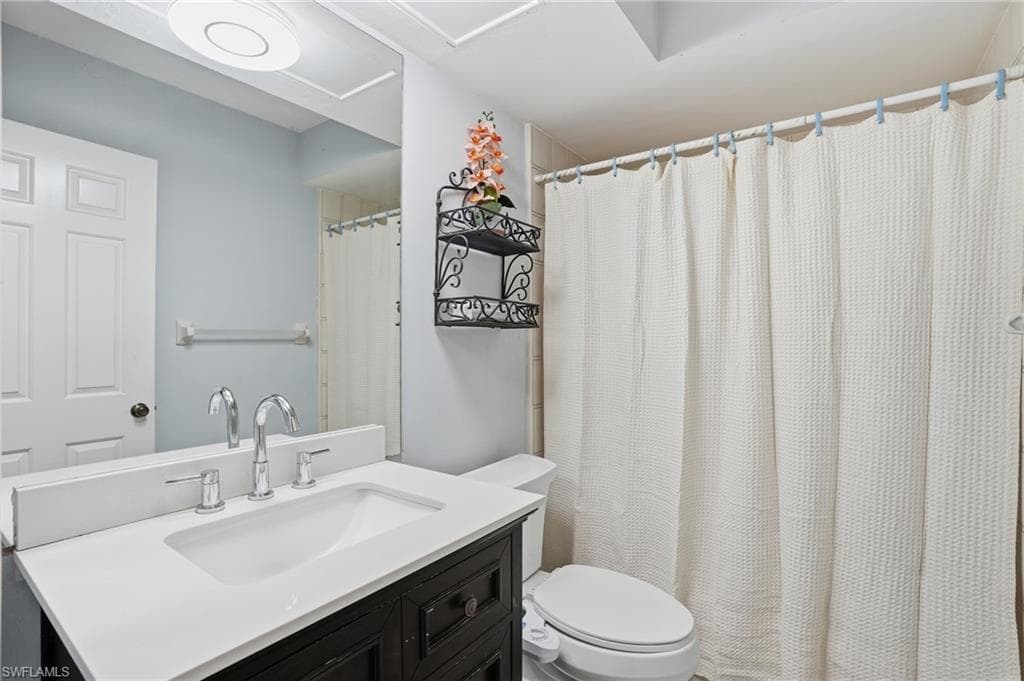 9542 Campbell CIR, NAPLES FL 34109-18